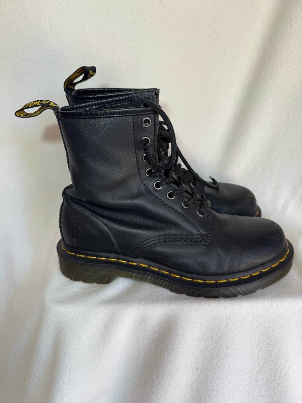 Dr Martens Womens 7 Black Leather 8 Eye Lace Up Combat Boots AirWair